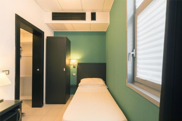 Executive Business Hotel image 13