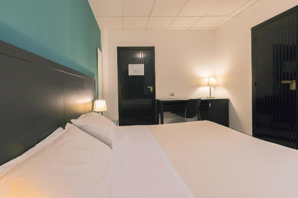 Executive Business Hotel image 4